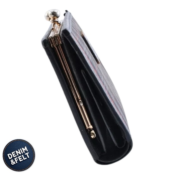 Burberry Navy Blue Plaid Leather Nova Check Clasp Bi-Fold Wallet 💙♥️ - Picture 4 of 10